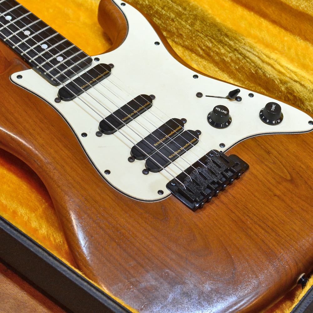 [중고] Valley Arts M Series Japan walnut HSS Stratocaster 1990&#039;s