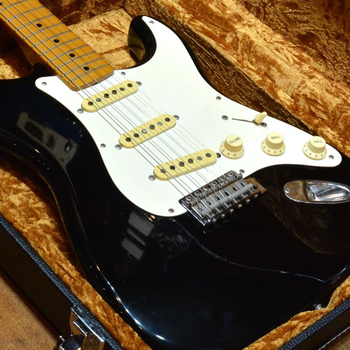 [중고] Fender Japan &#039;57 Vintage Black 1992&#039;